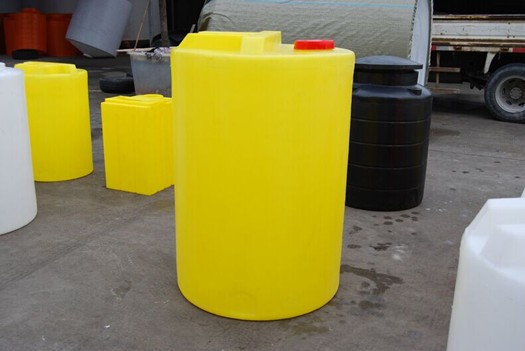 Dosing tank/