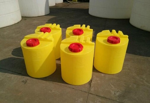 Dosing tank/