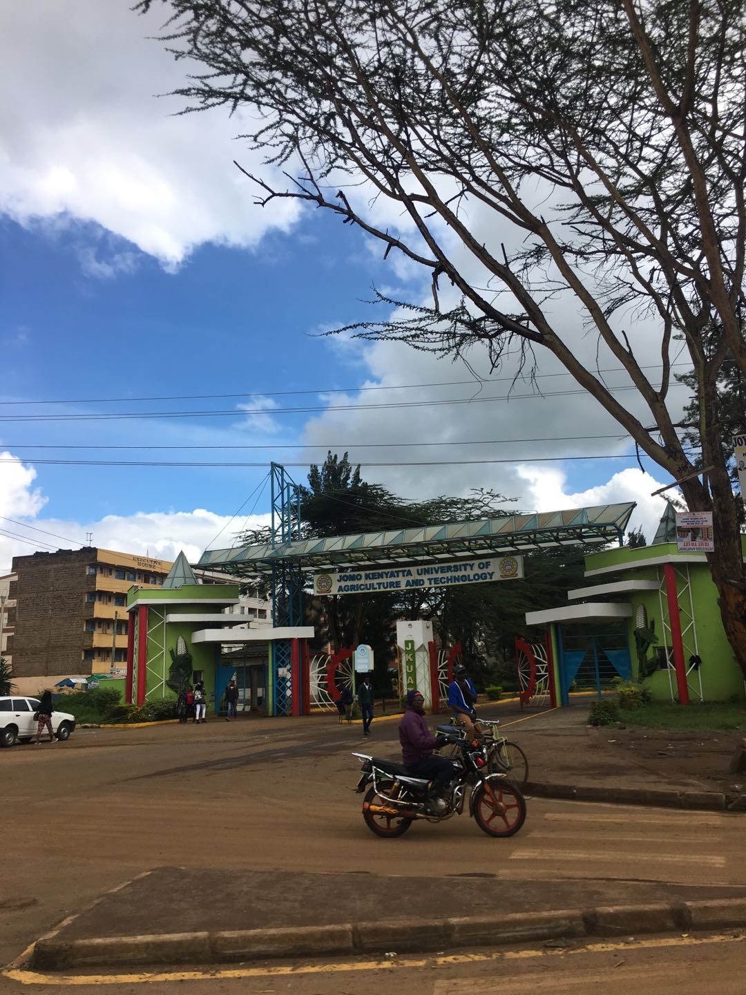 Qiao Mo.Kenyatta University of Agriculture and Technology1.jpg