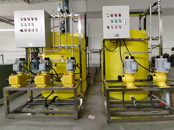 Industrial circulating water dosing equipment