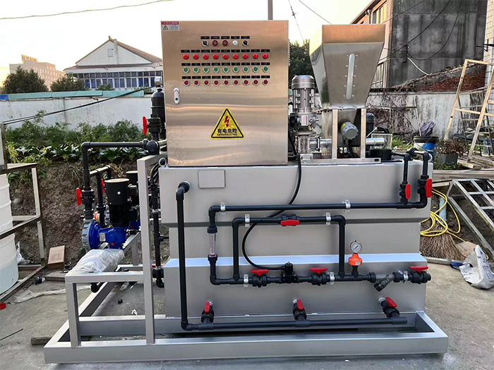 Sewage treatment dosing equipment